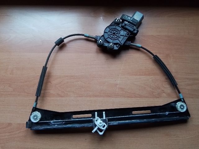 bontott FIAT PANDA Bal hátsó Ablakemelő Szerkezet (Elektromos)