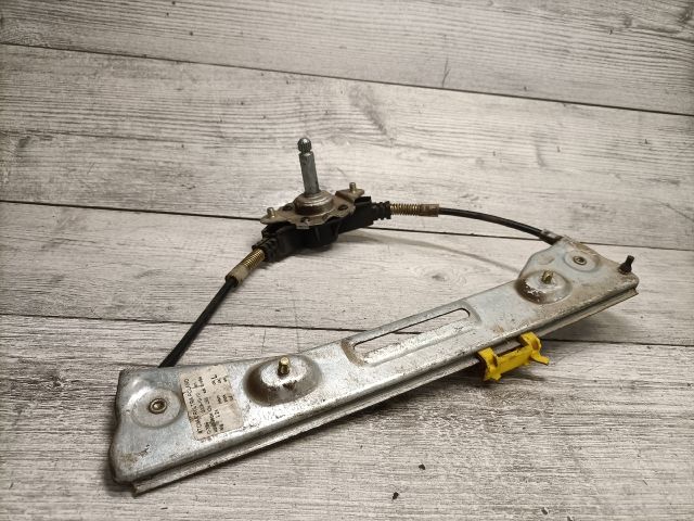 bontott FIAT PANDA Bal hátsó Ablakemelő Szerkezet (Mechanikus)
