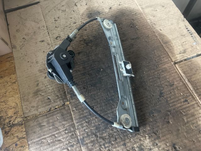 bontott FIAT PANDA Bal hátsó Ablakemelő Szerkezet (Mechanikus)