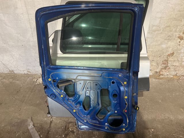 bontott FIAT PANDA Bal hátsó Ajtó (Részeivel)