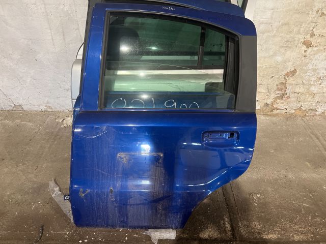 bontott FIAT PANDA Bal hátsó Ajtó (Részeivel)