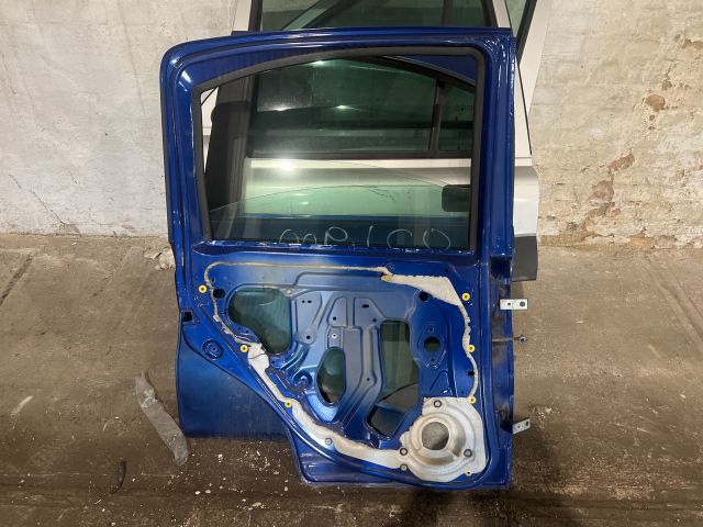 bontott FIAT PANDA Bal hátsó Ajtó (Részeivel)