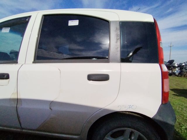 bontott FIAT PANDA Bal hátsó Ajtó (Üres lemez)