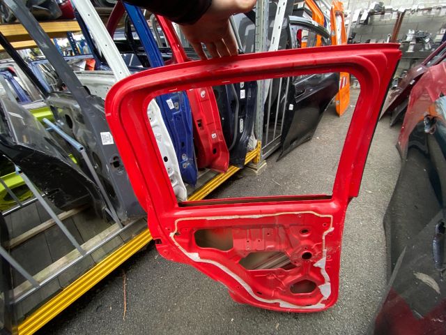 bontott FIAT PANDA Bal hátsó Ajtó (Üres lemez)