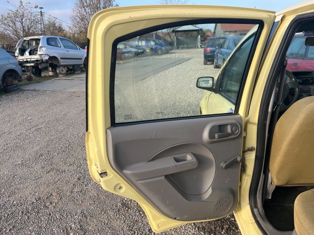 bontott FIAT PANDA Bal hátsó Ajtó (Üres lemez)