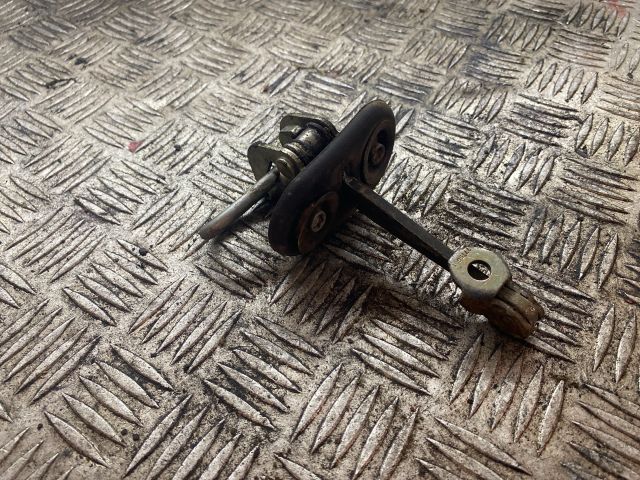 bontott FIAT PANDA Bal hátsó Ajtóhatároló