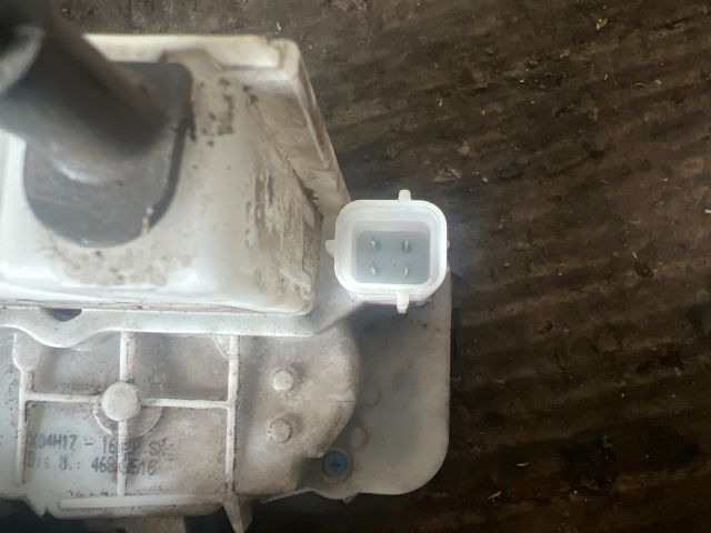 bontott FIAT PANDA Bal hátsó Ajtózár