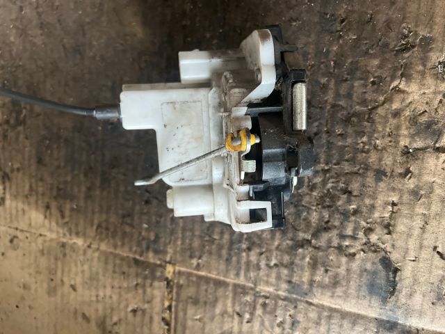 bontott FIAT PANDA Bal hátsó Ajtózár