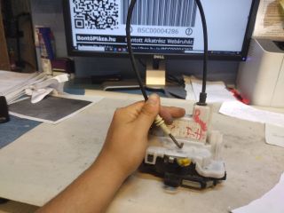 bontott FIAT PANDA Bal hátsó Ajtózár