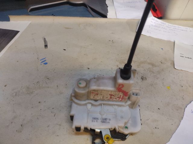 bontott FIAT PANDA Bal hátsó Ajtózár