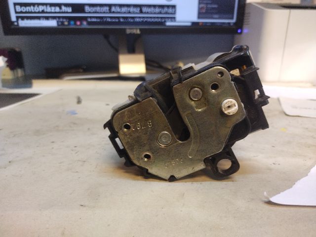 bontott FIAT PANDA Bal hátsó Ajtózár