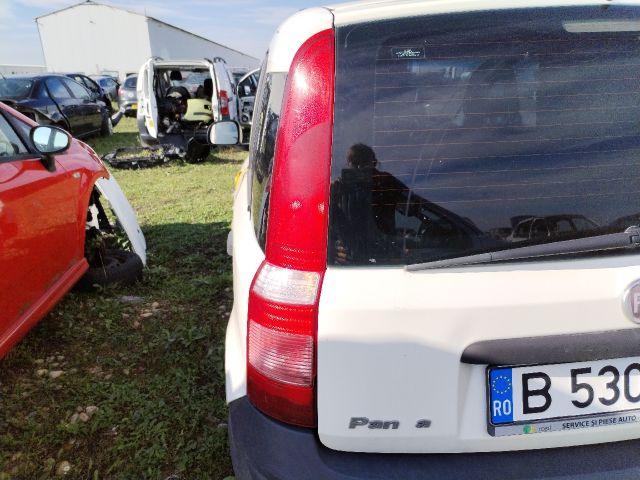 bontott FIAT PANDA Bal Hátsó Lámpa