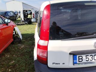bontott FIAT PANDA Bal Hátsó Lámpa