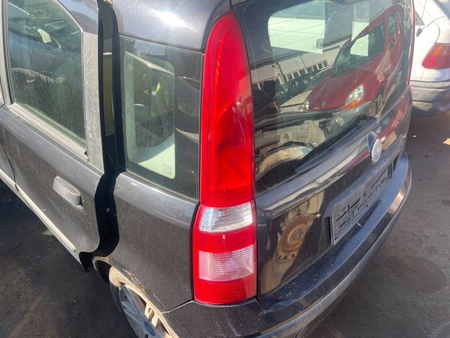 bontott FIAT PANDA Bal Hátsó Lámpa