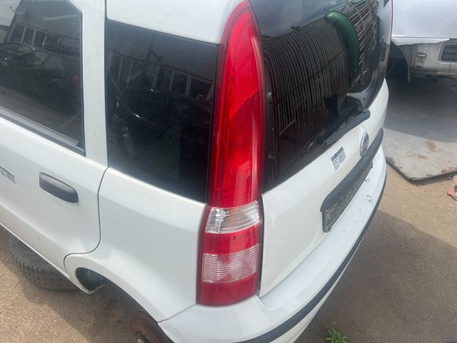 bontott FIAT PANDA Bal Hátsó Lámpa