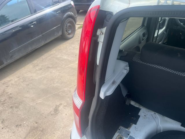 bontott FIAT PANDA Bal Hátsó Lámpa