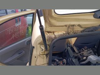 bontott FIAT PANDA Bal hátsó Negyed Karosszéria Csomag