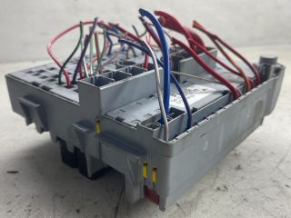 bontott FIAT PANDA Biztosítéktábla Doboz