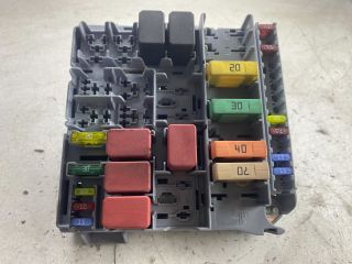 bontott FIAT PANDA Biztosítéktábla Doboz