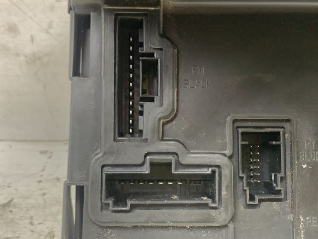 bontott FIAT PANDA Biztosítéktábla Doboz