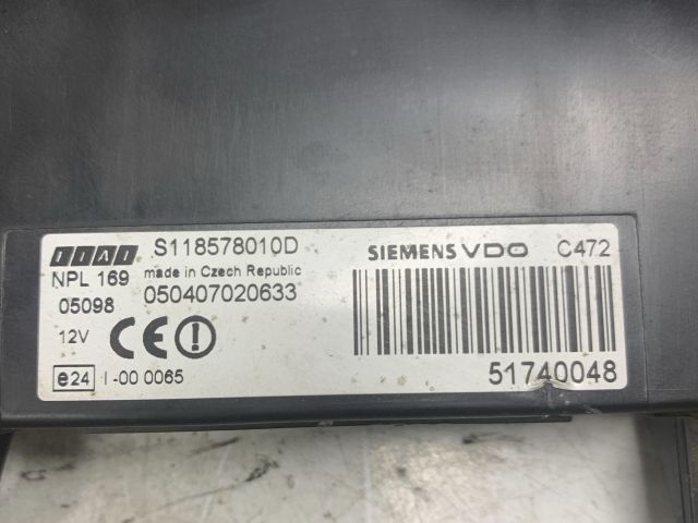 bontott FIAT PANDA Biztosítéktábla Doboz