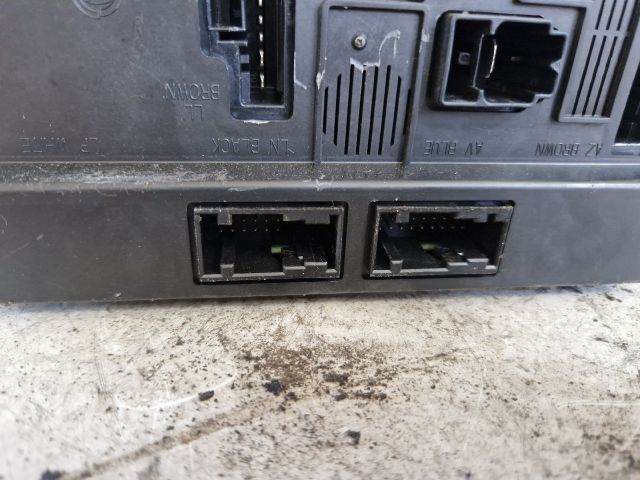 bontott FIAT PANDA Biztosítéktábla Utastér