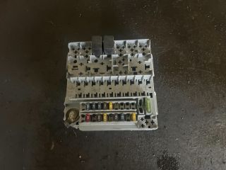 bontott FIAT PANDA Biztosítéktábla Utastér