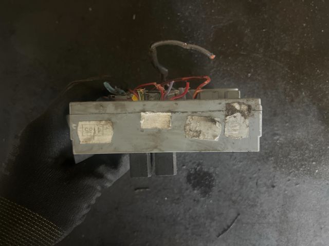 bontott FIAT PANDA Biztosítéktábla Utastér