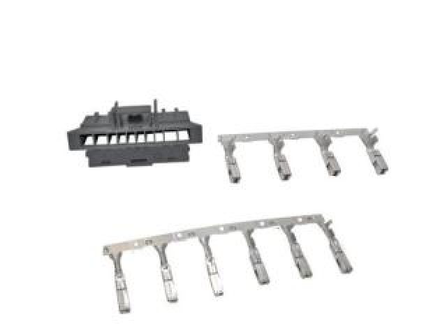 bontott FIAT PANDA Csatlakozó