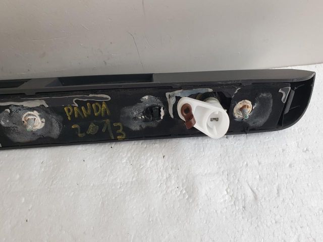 bontott FIAT PANDA Csomagtérajtó Kilincs