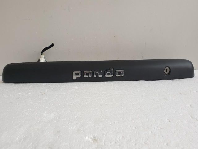 bontott FIAT PANDA Csomagtérajtó Kilincs