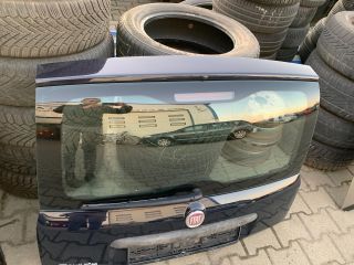 bontott FIAT PANDA Csomagtérajtó (Részeivel)