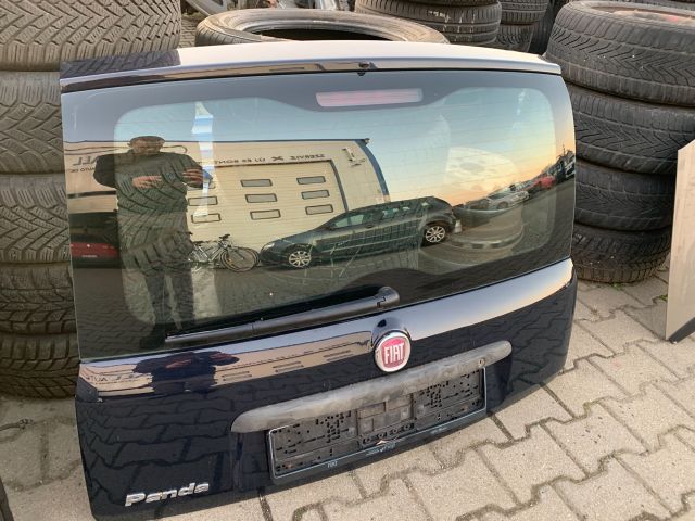 bontott FIAT PANDA Csomagtérajtó (Részeivel)