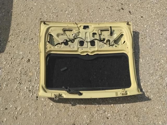 bontott FIAT PANDA Csomagtérajtó (Részeivel)