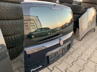 bontott FIAT PANDA Csomagtérajtó (Részeivel)