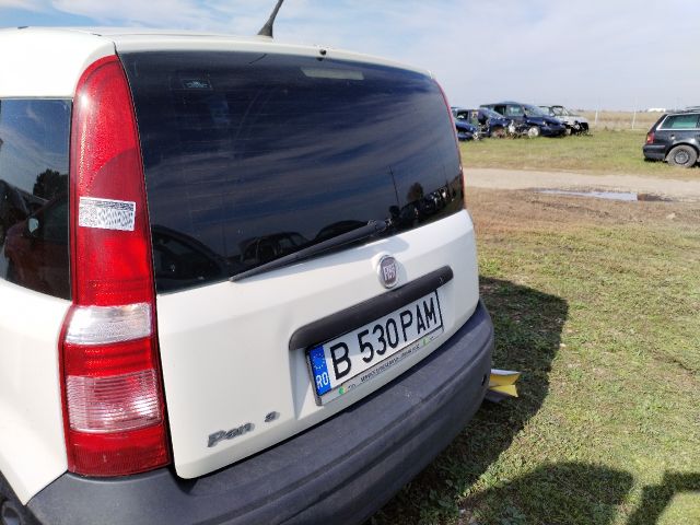 bontott FIAT PANDA Csomagtérajtó (Üres lemez)