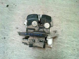 bontott FIAT PANDA Csomagtérajtó Zárszerkezet