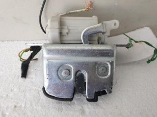 bontott FIAT PANDA Csomagtérajtó Zárszerkezet