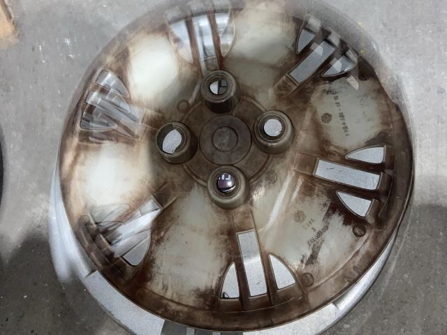 bontott FIAT PANDA Dísztárcsa Szett