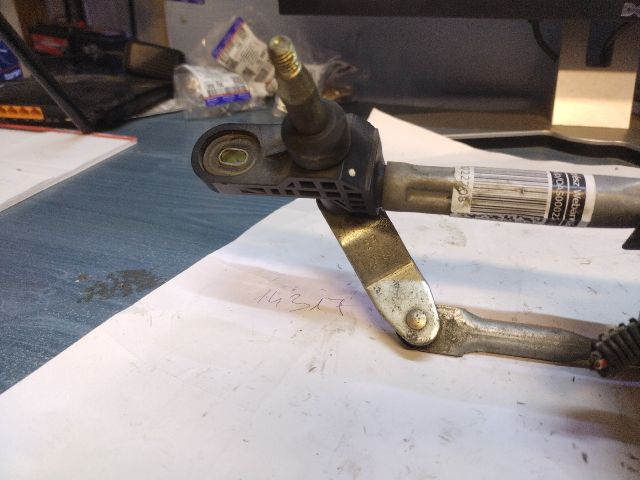 bontott FIAT PANDA Első Ablaktörlő Szerkezet Motorral