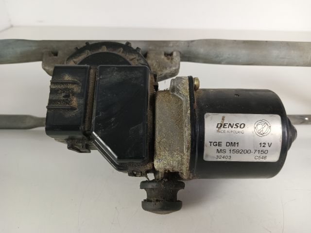 bontott FIAT PANDA Első Ablaktörlő Szerkezet Motorral