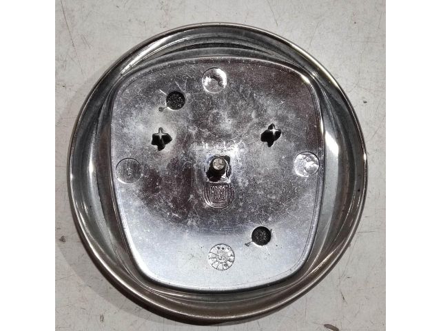 bontott FIAT PANDA Első Embléma