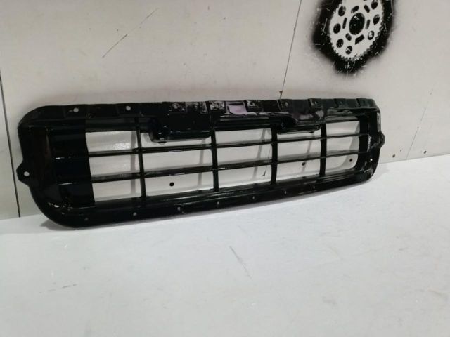 bontott FIAT PANDA Első Lökhárító Alsó Középső Díszrács