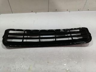 bontott FIAT PANDA Első Lökhárító Alsó Középső Díszrács