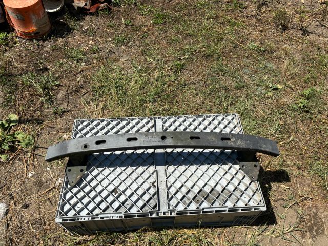 bontott FIAT PANDA Első Lökhárító Merevítő (Fém)