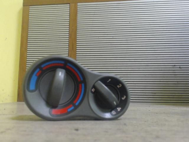 bontott FIAT PANDA Fűtéskapcsoló