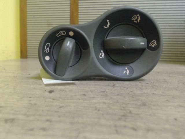 bontott FIAT PANDA Fűtéskapcsoló