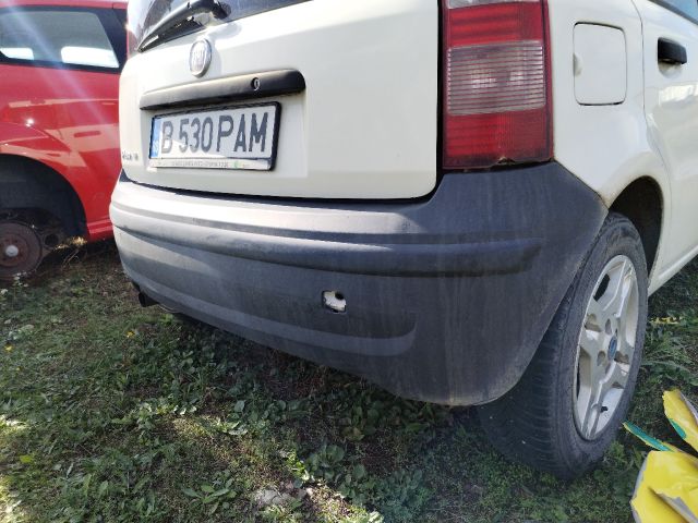 bontott FIAT PANDA Hátsó Lökhárító (Részeivel)
