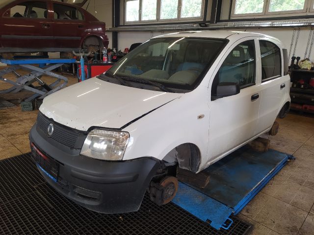 bontott FIAT PANDA Hűtőrács
