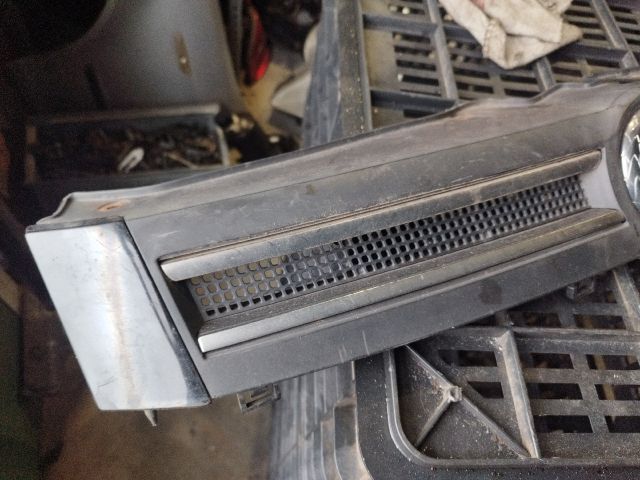 bontott FIAT PANDA Hűtőrács